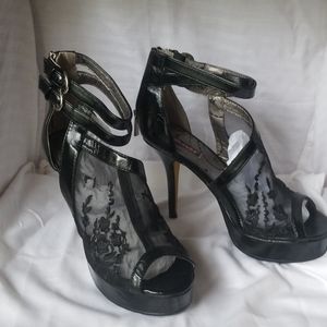 Dollhouse brand black embroide lace platform heels